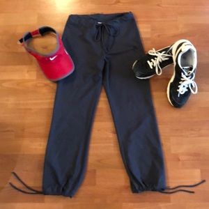 Adidas Capri length workout pants - EUC